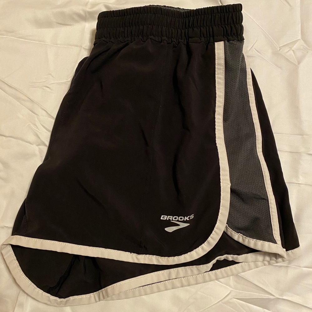 Brooks Running Shorts🌸🌼